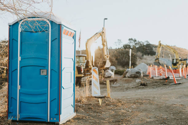 Best Portable restroom trailer rental  in North Miami, FL